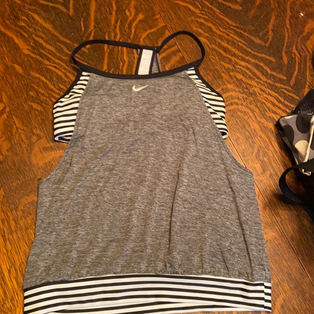 Nike workout tank top